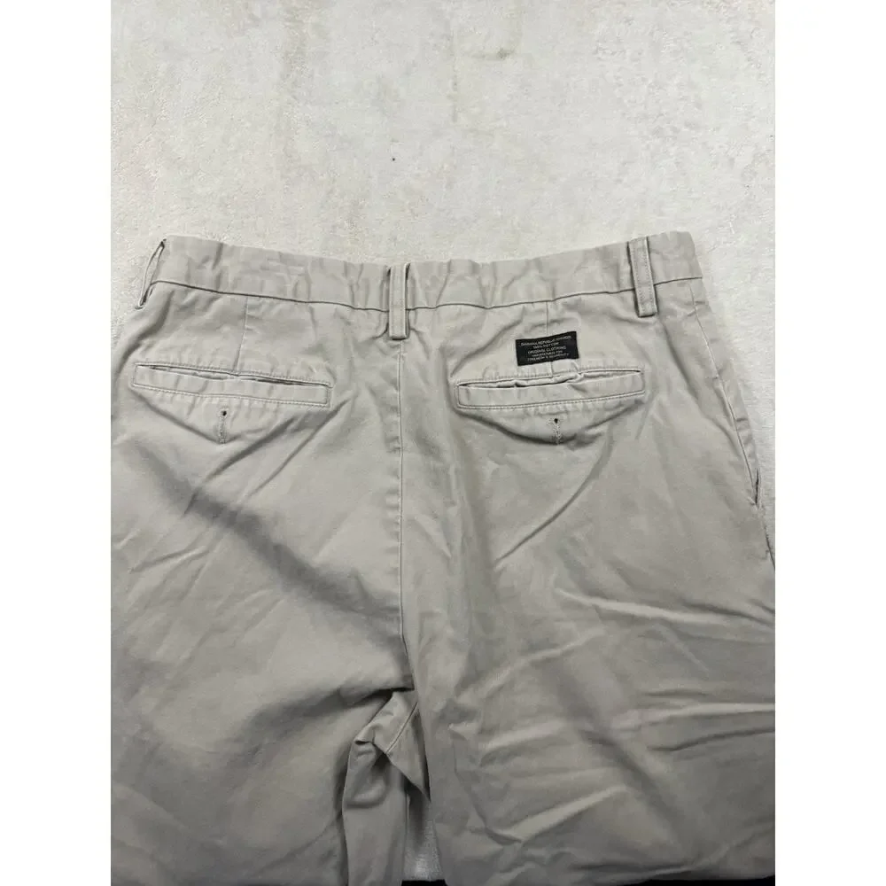 Banana Republic Dawson Mens Chino Pants 32x32 Relaxed Fit Light Khaki
